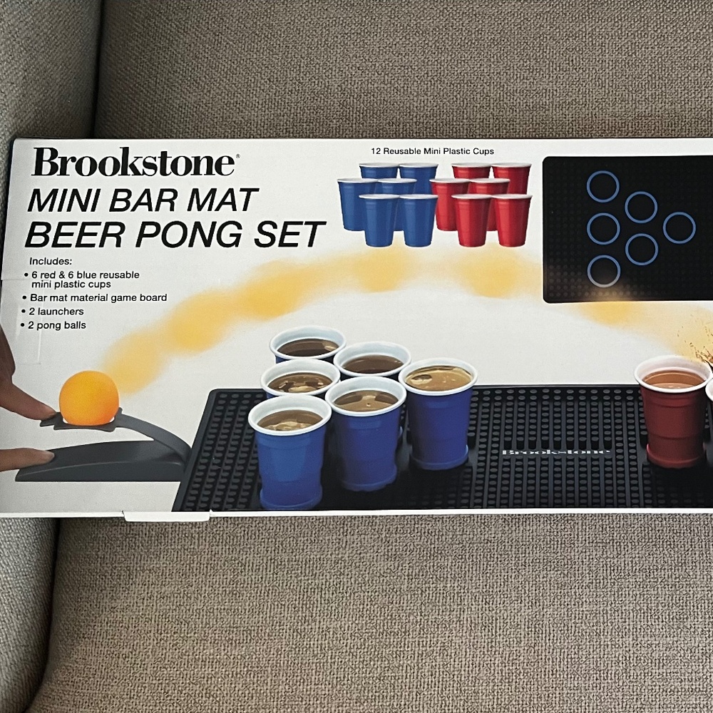 BROOKSTONE MINI BAR MAT BEER PONG SET